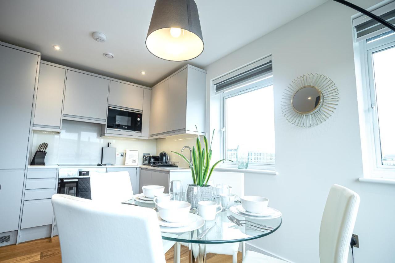 Вилла Deluxe Chic 1 2 Bed Apts Near Heathrow Legoland Windsor Слау Экстерьер фото
