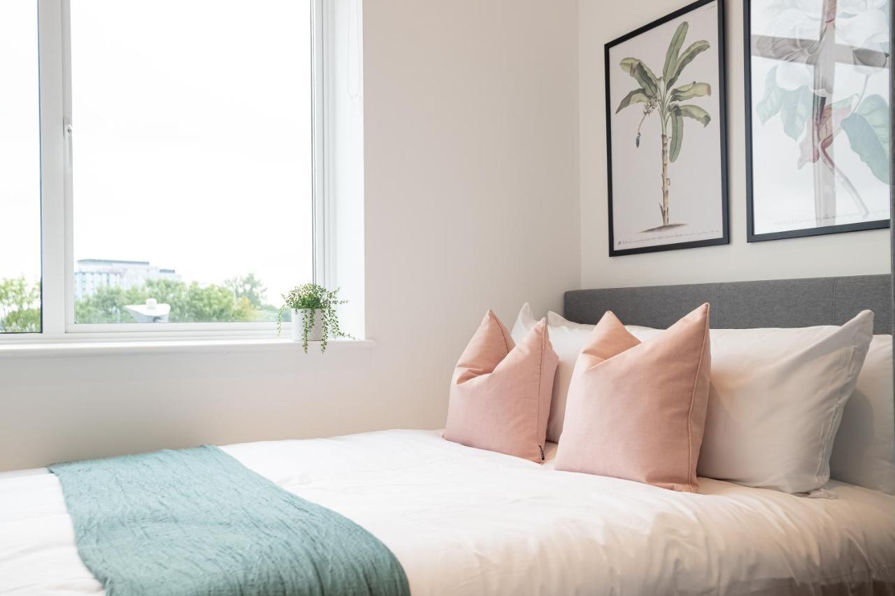 Вилла Deluxe Chic 1 2 Bed Apts Near Heathrow Legoland Windsor Слау Экстерьер фото