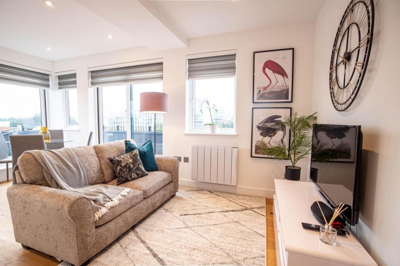 Вилла Deluxe Chic 1 2 Bed Apts Near Heathrow Legoland Windsor Слау Экстерьер фото