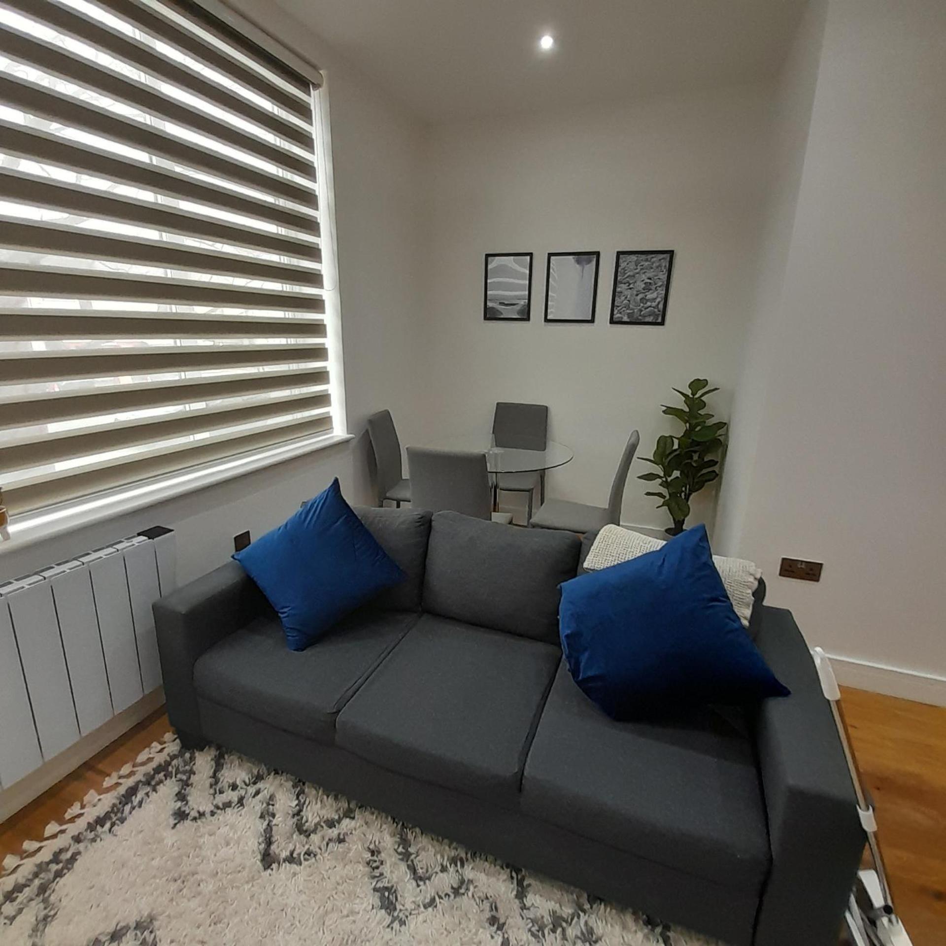 Вилла Deluxe Chic 1 2 Bed Apts Near Heathrow Legoland Windsor Слау Экстерьер фото