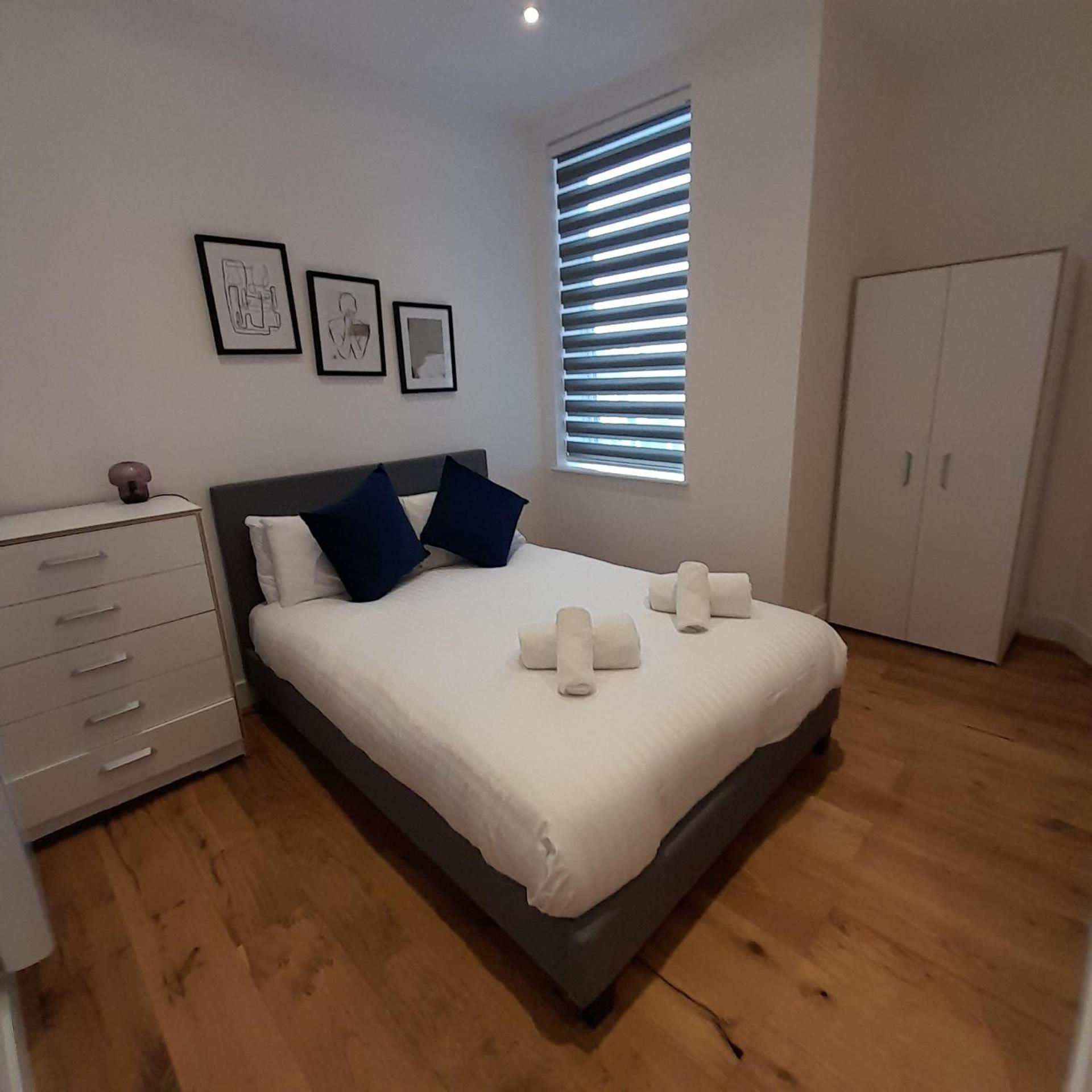 Вилла Deluxe Chic 1 2 Bed Apts Near Heathrow Legoland Windsor Слау Экстерьер фото