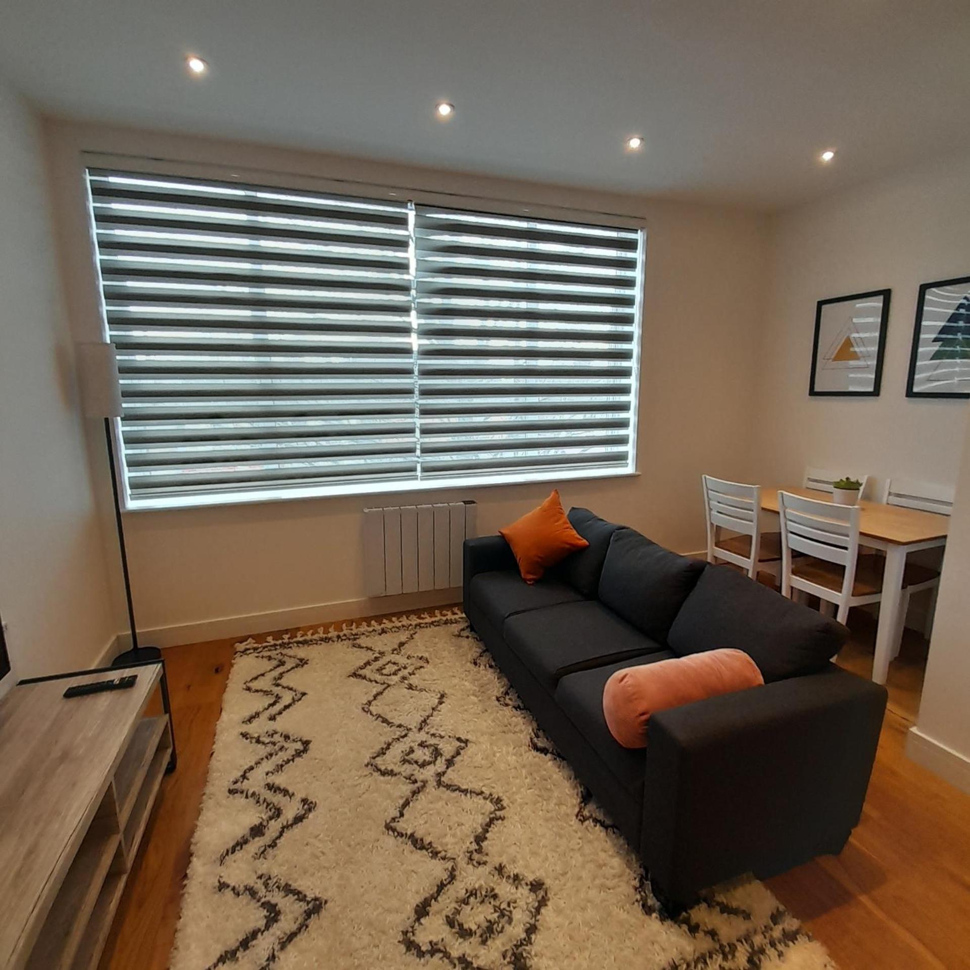 Вилла Deluxe Chic 1 2 Bed Apts Near Heathrow Legoland Windsor Слау Экстерьер фото